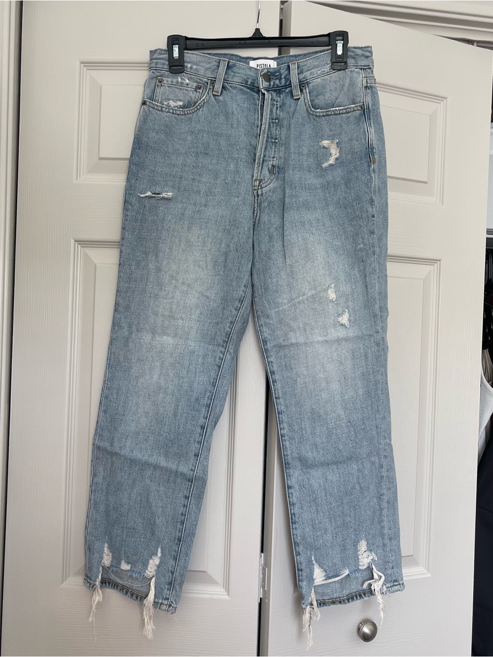 EUC Women’s Pistola Jeans Size 28